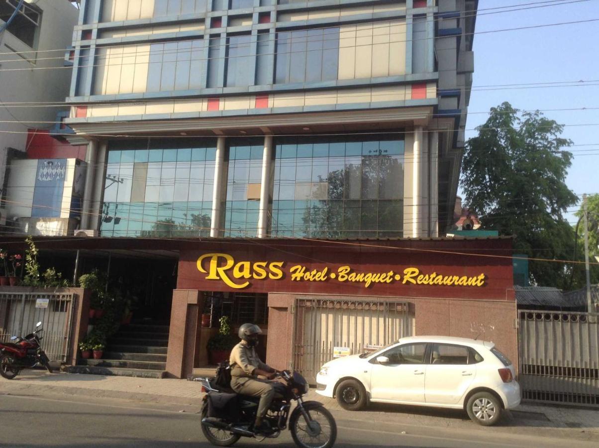كانبور Rass Hotel المظهر الخارجي الصورة