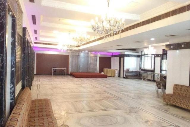 كانبور Rass Hotel المظهر الخارجي الصورة