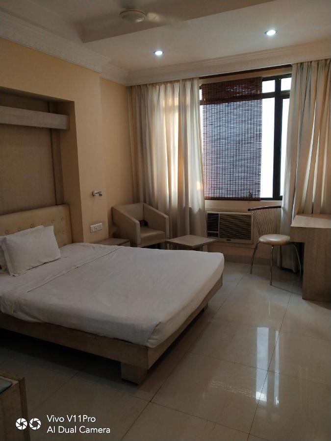 كانبور Rass Hotel المظهر الخارجي الصورة