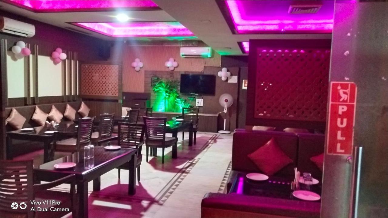 كانبور Rass Hotel المظهر الخارجي الصورة